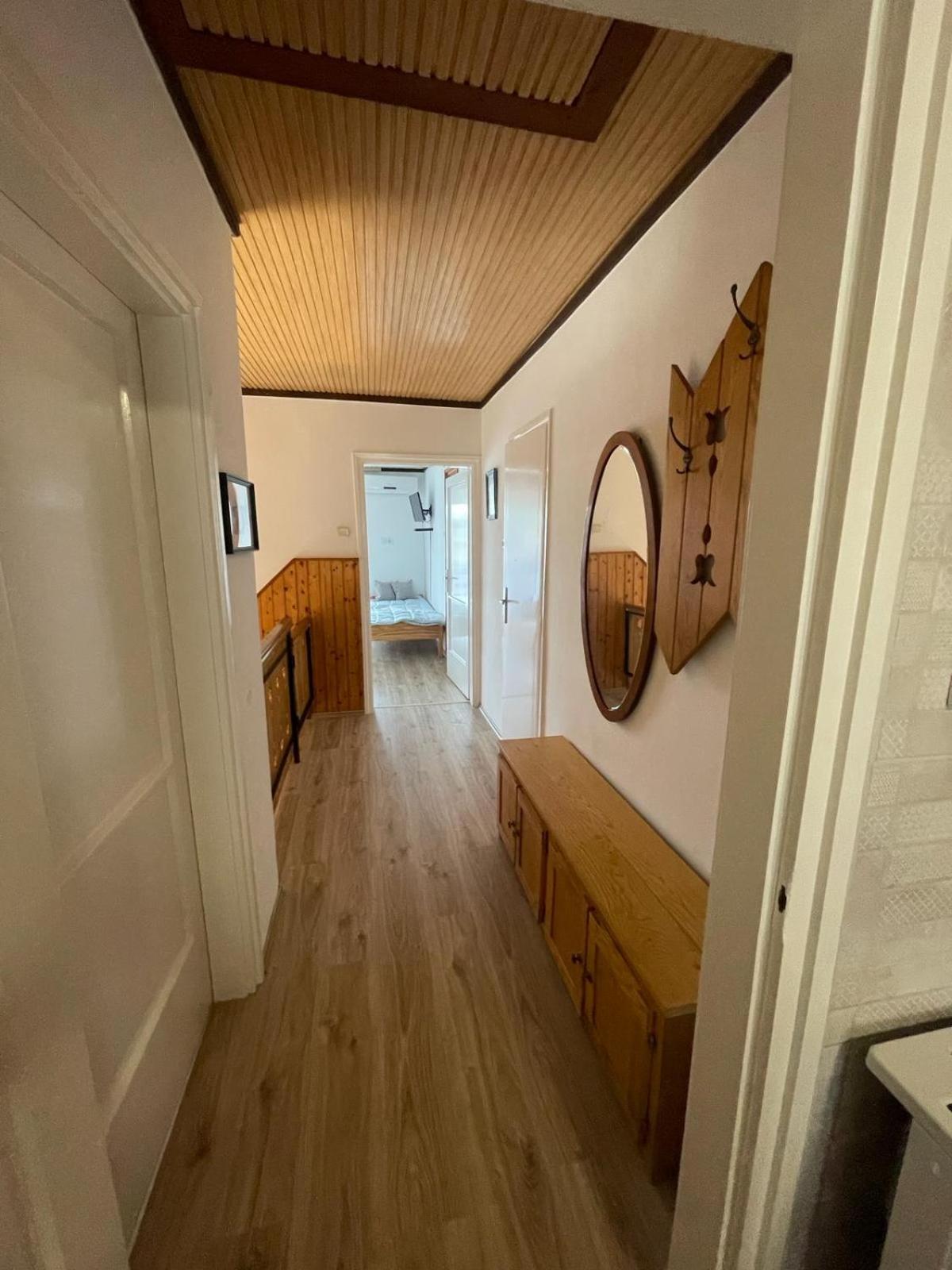 Attila Vendeghaz Apartment Balatonboglar Luaran gambar